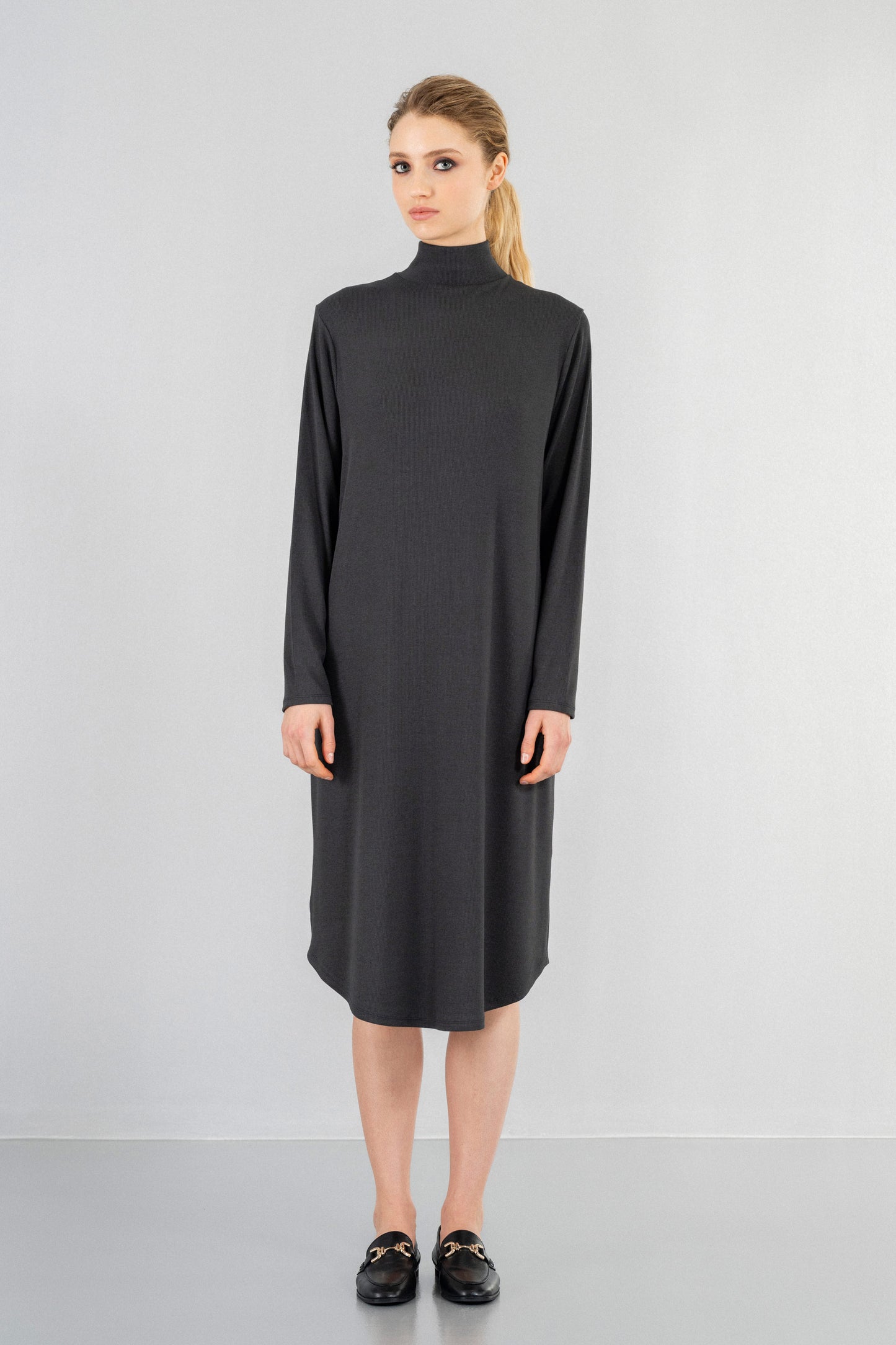 RIB TURTLENECK DRESS