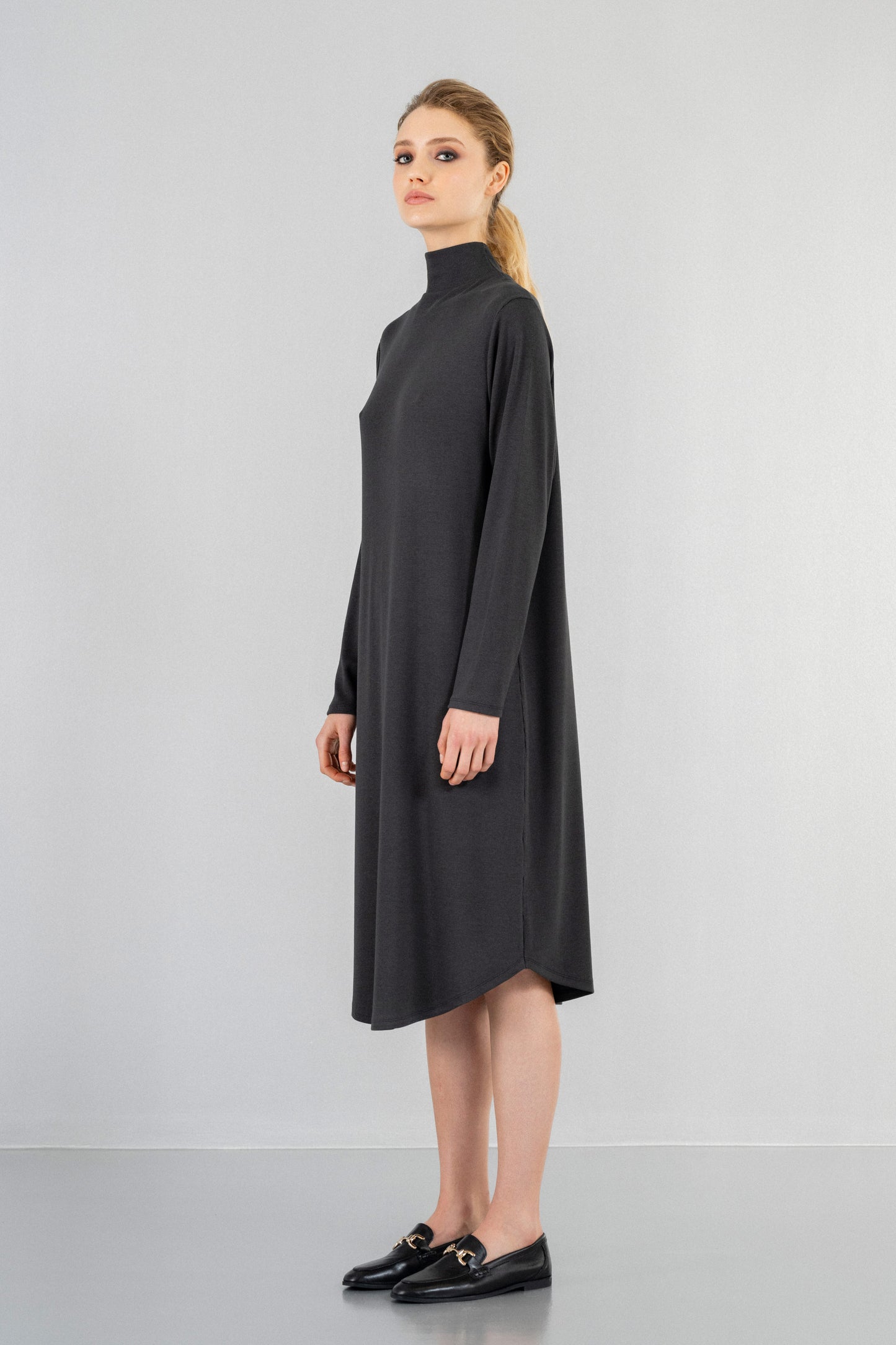 RIB TURTLENECK DRESS