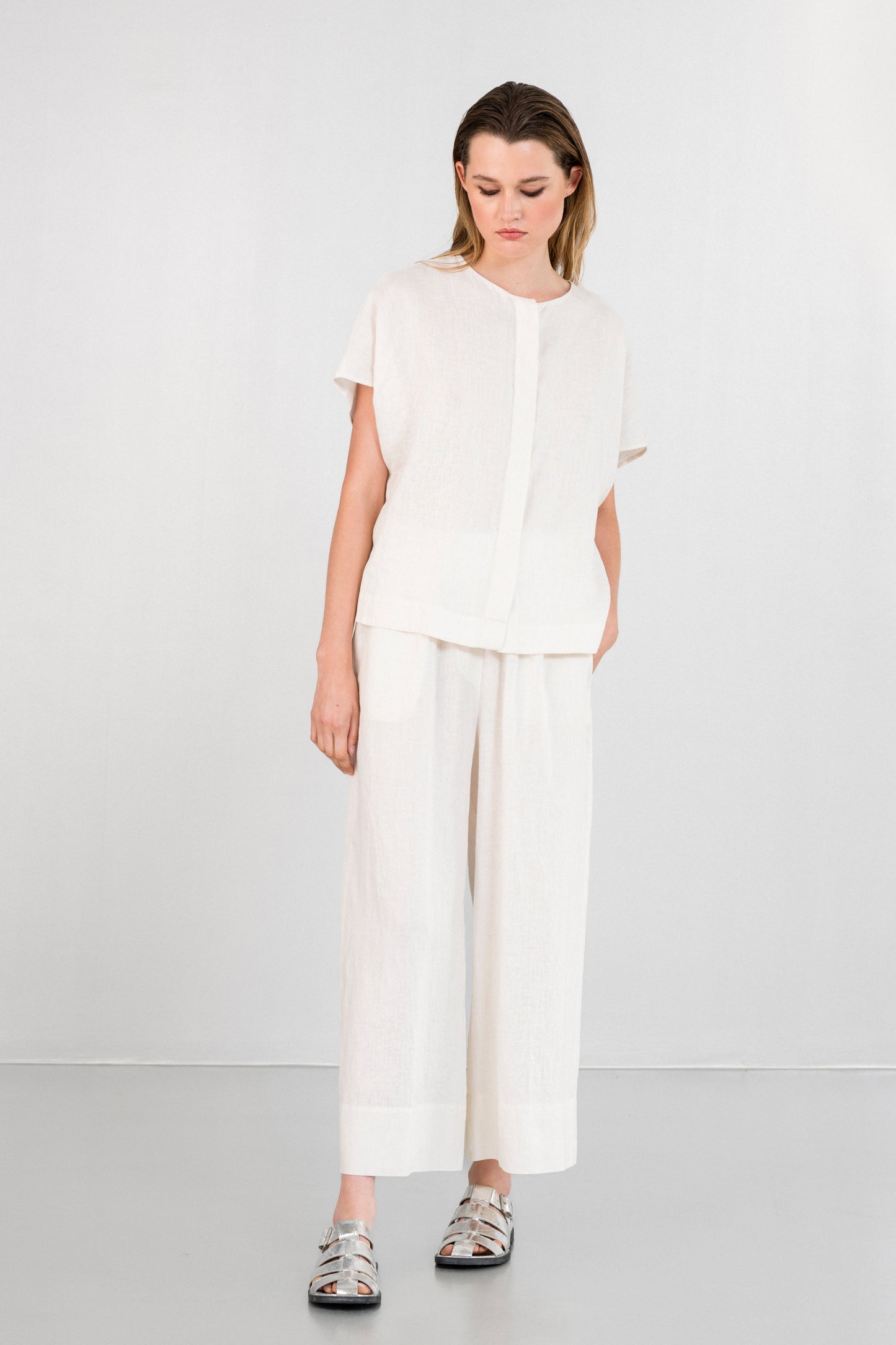 LINEN LOOSE SHIRT