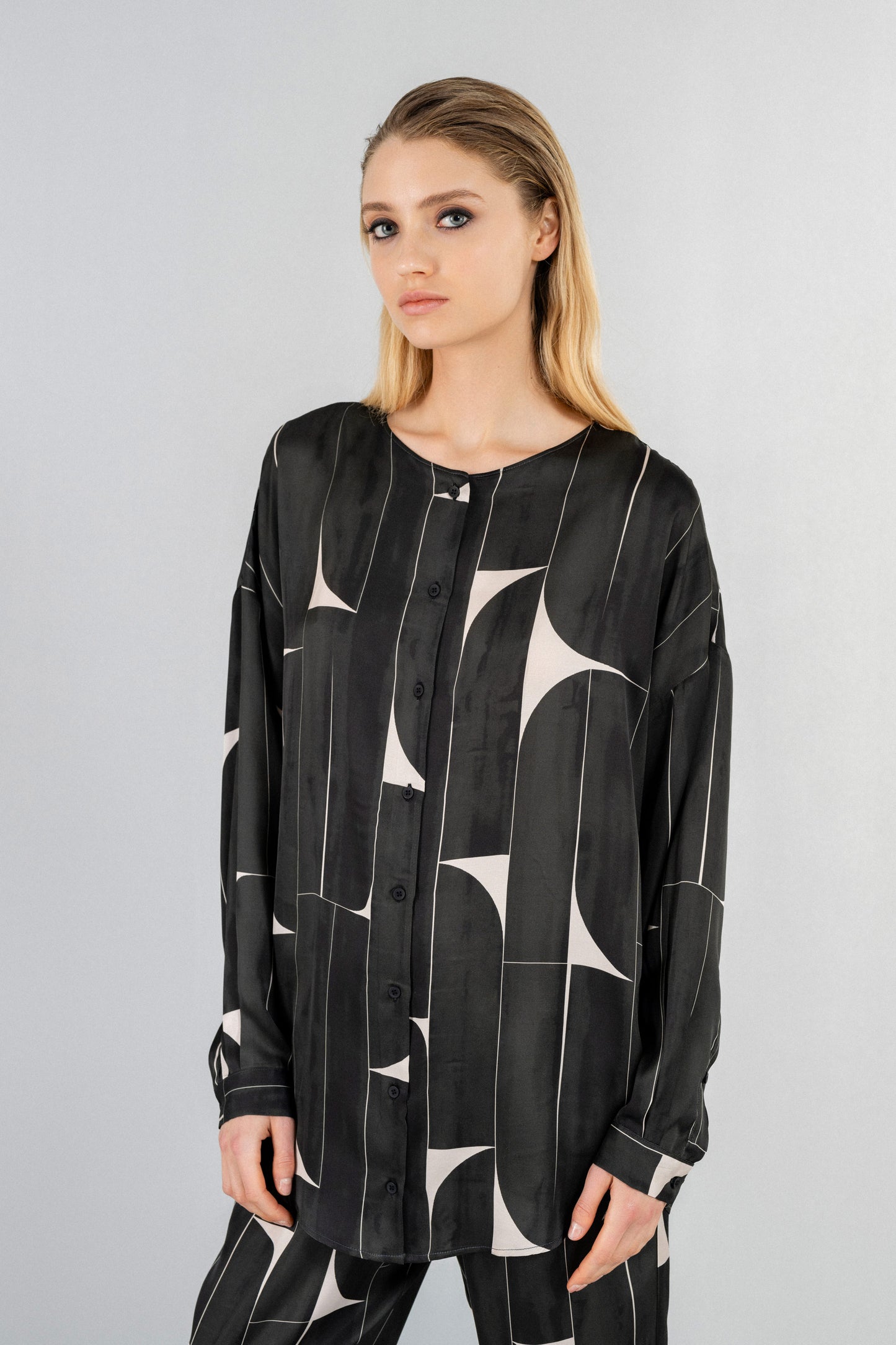 SATIN PRINT OVERSIZED SHIRT